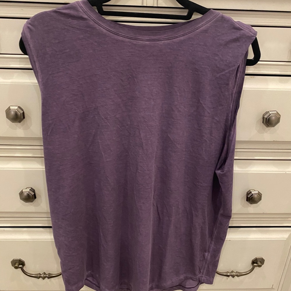 Lululemon purple muscle tank